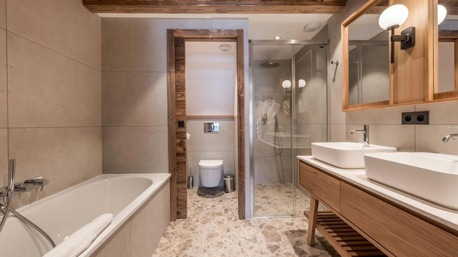 Sejour De Luxe : Sauna, Hammam, Home Cinema, Concierge 5* - Fr-1-613-128 Les Allues 0*,  Francia